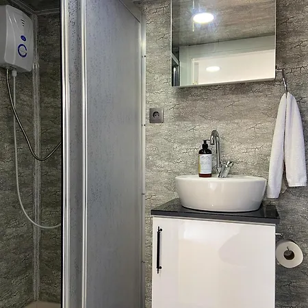 Miya Garden Tiny House Apartmán *